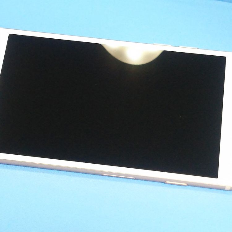 au iPhone8 64GB �������  331