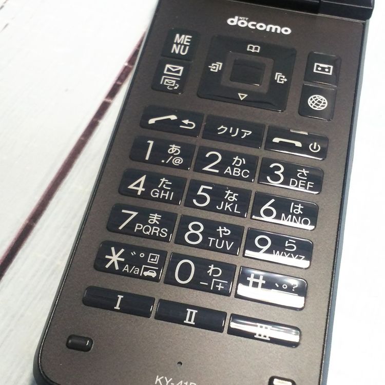 docomo DIGNO ������ �������� �١����å� KY-41B �֥�å�  901