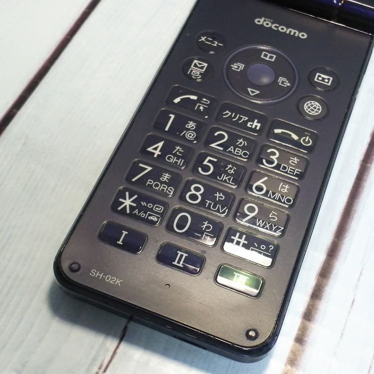 docomo SHARP �����쥹�������� SH-02K �֥롼�֥�å� �ͥ��ӡ�  777