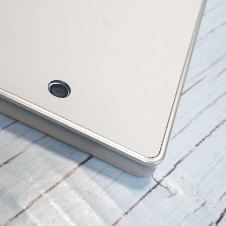 docomo arrows Tab F-02K White �ۥ磻��  252
