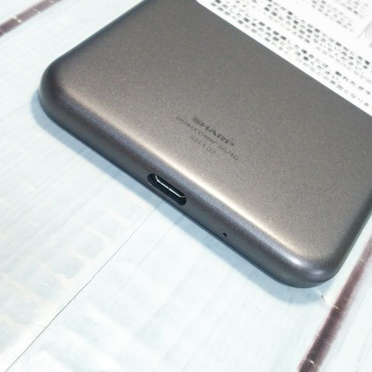 UQ�� AQUOS L2 SH-L02 SHU31SKU Black  �ۤܿ��� 341