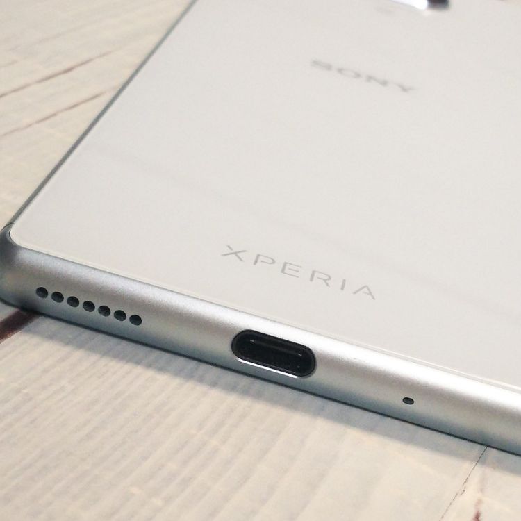 Y!mobile SONY Xperia8 902SO �֥롼  735