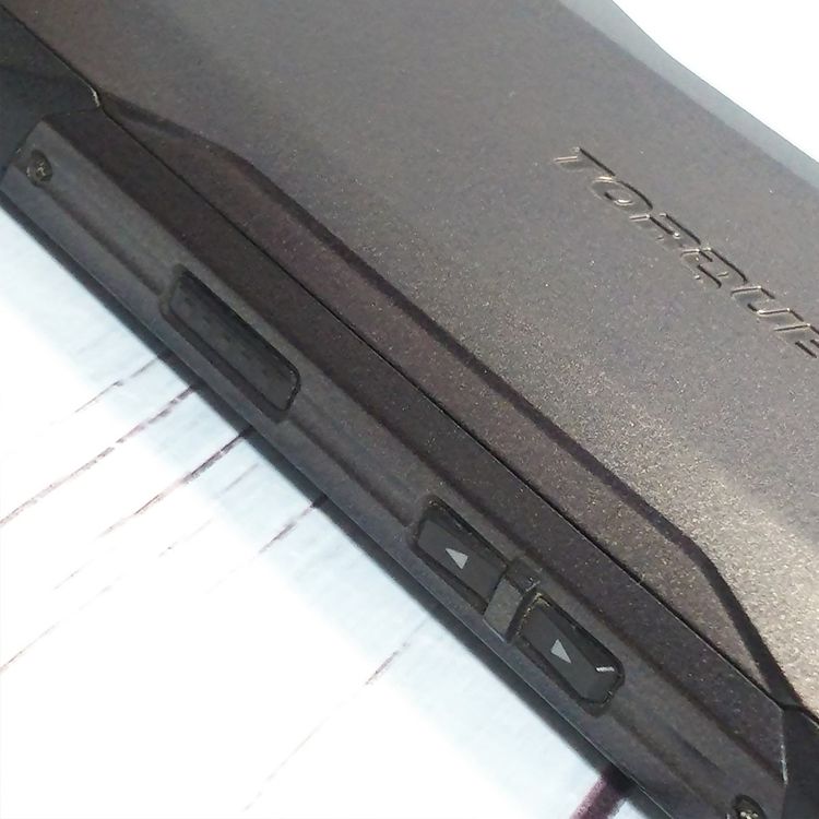 au ������ TORQUE 5G KYG01 �֥�å�  701