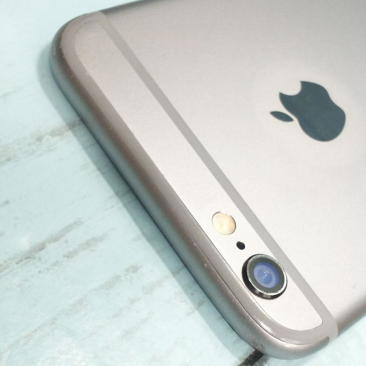 au iPhone6 16GB ���ڡ������졼 [������] 100