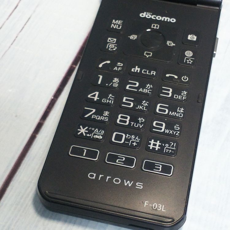 docomo arrows �ٻ��� �������� F-03L �֥�å�  868