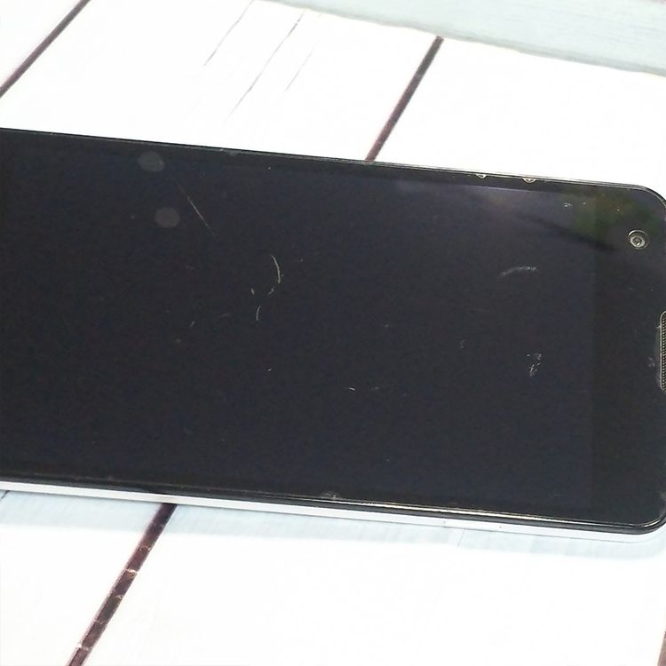 MADOSMA Q501 �ۥ磻�� Windows Phone  460