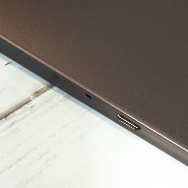 docomo arrows Tab F-02K Black �֥�å�  052