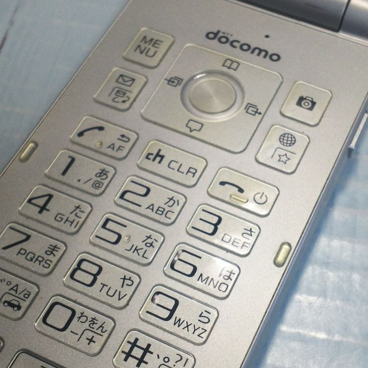 docomo arrows �ٻ��� �������� F-03L ����С�  490