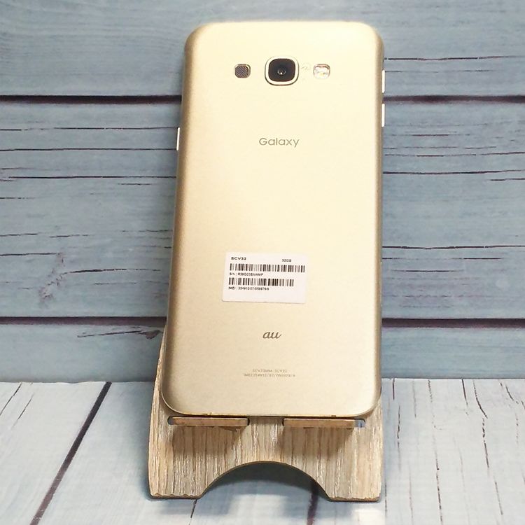 au Galaxy A8 SCV32 32GB ������� �����  799