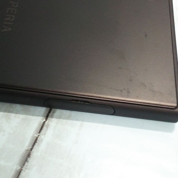 SONY Xperia XZs SOV35 au �֥�å�  532