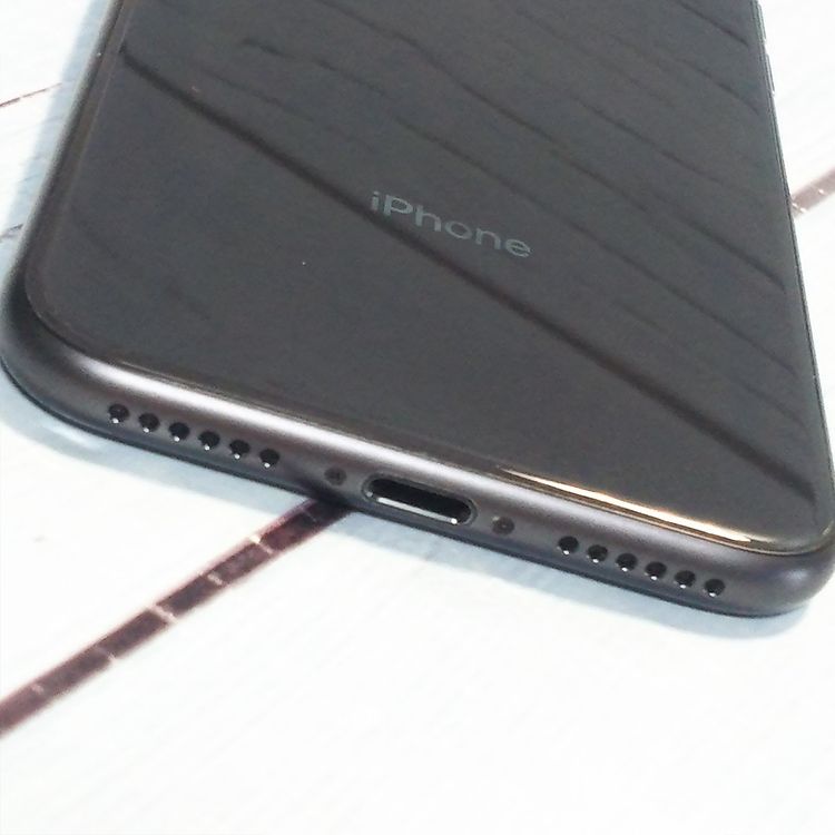 SoftBank iPhone8 64GB ���ڡ������졼  907