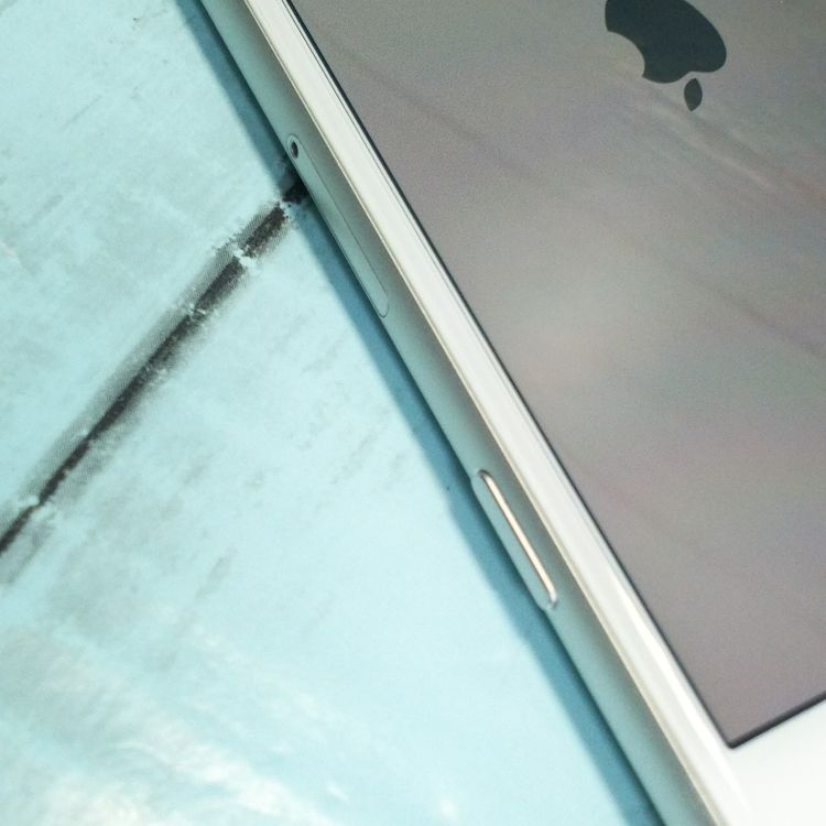 au iPhone7 128GB ����С� ����Ʊ����  �ۤܿ��� 827