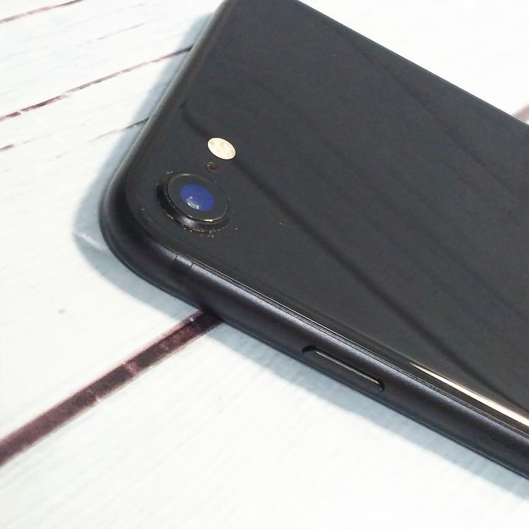 au iPhoneSE ��2���� 64GB �֥�å�  759