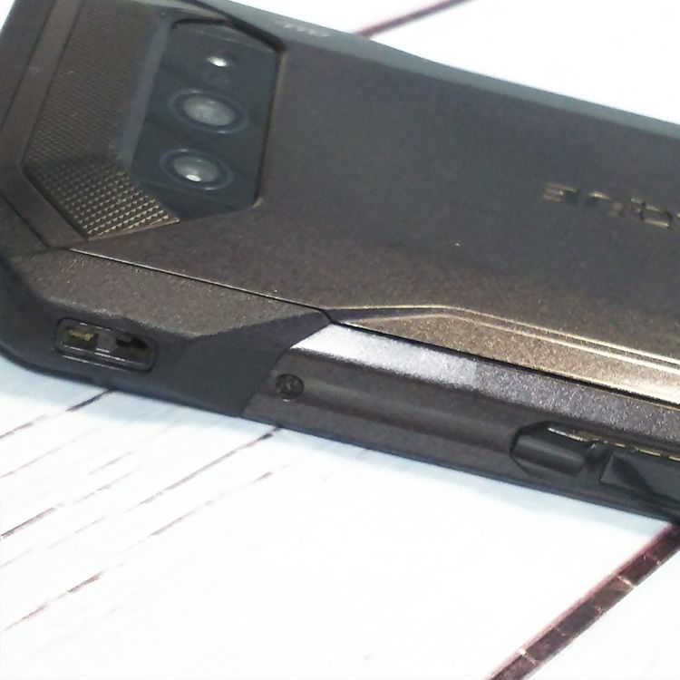 au ������ TORQUE 5G KYG01 �֥�å� [�����]  636