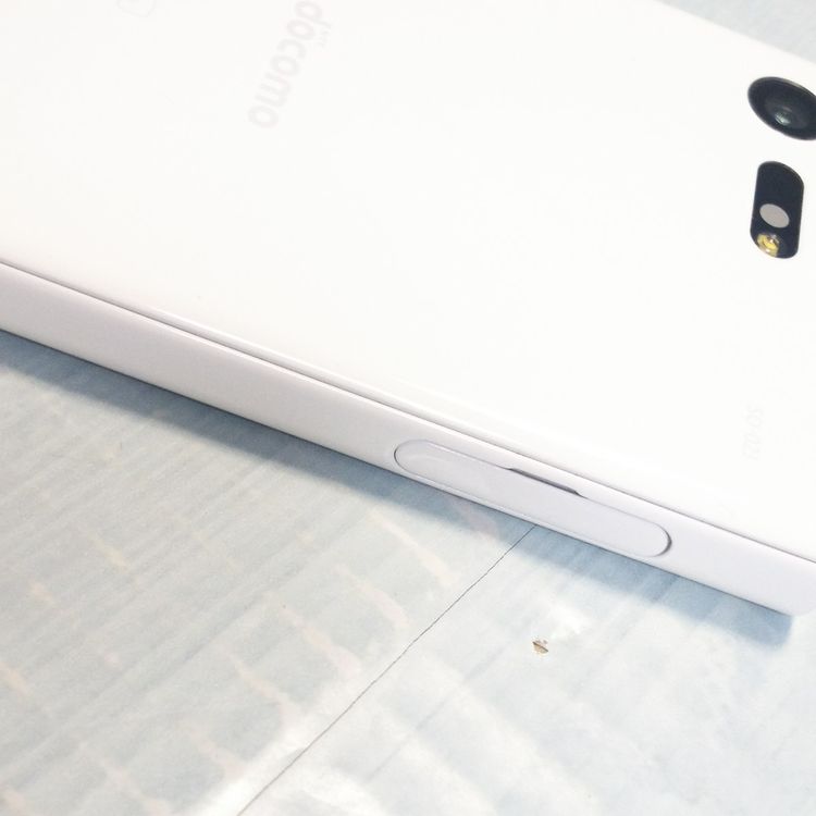 docomo Xperia X Compact SO-02J �ۥ磻��  083