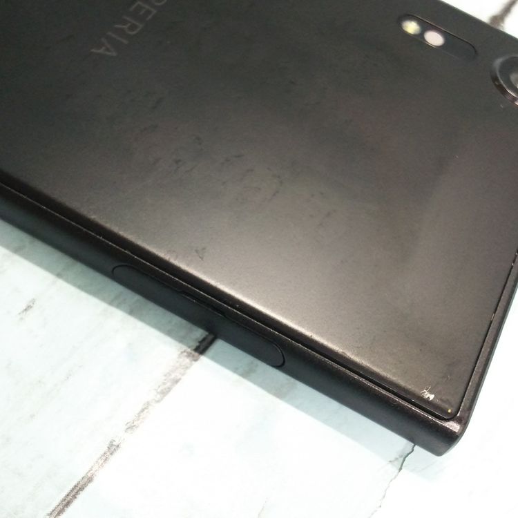 SONY Xperia XZs SOV35 au �֥�å�  623