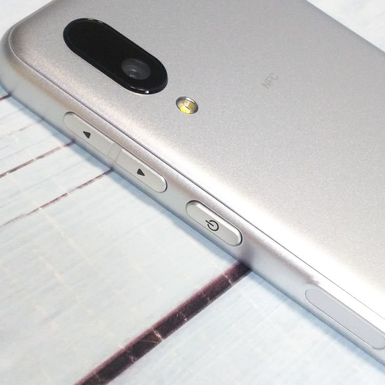 au BASIO active SHG09 ����С�  357