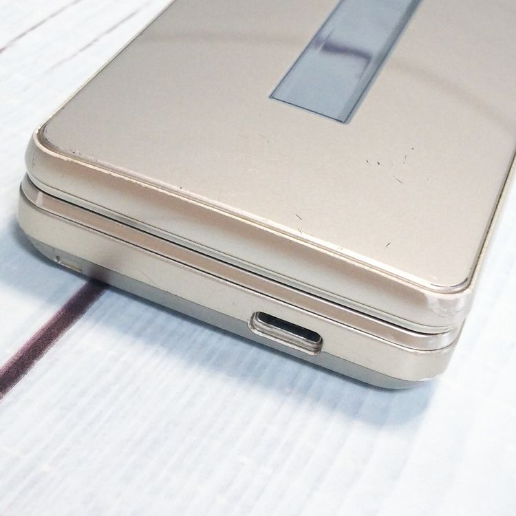 docomo SH-02L AQUOS �������� �������  854
