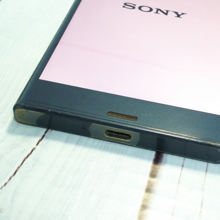 au Xperia XZ SOV34 Forest Blue �ե��쥹�ȥ֥롼  663