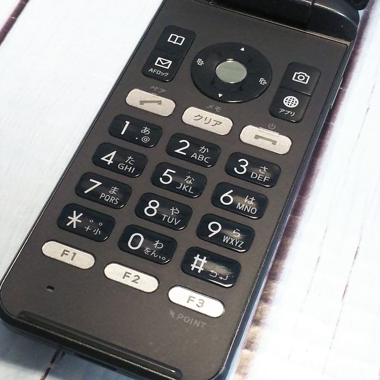 KYOCERA au GRATINA 4G BLACK KYF31  345