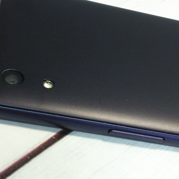 au Qua phone QZ ������ KYV44 ����ǥ���  820