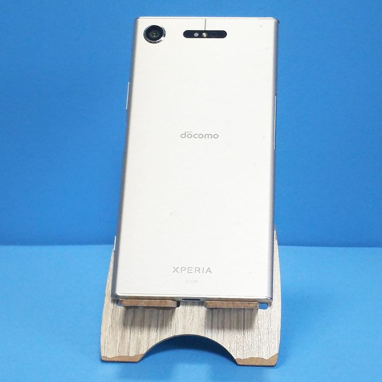 docomo Xperia XZ1 SO-01K Warm Silver  985