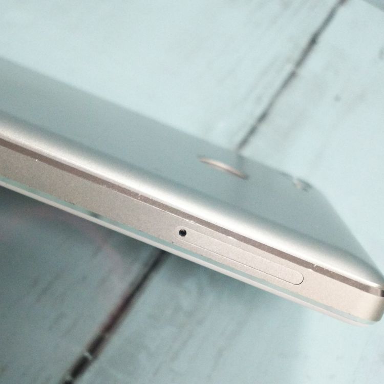 FREETEL RAIJIN �ۥ磻�� ���  982