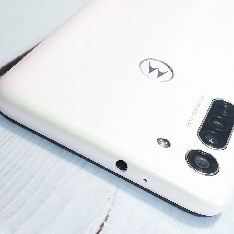 moto g8 �ۥ������ۥ磻��  737