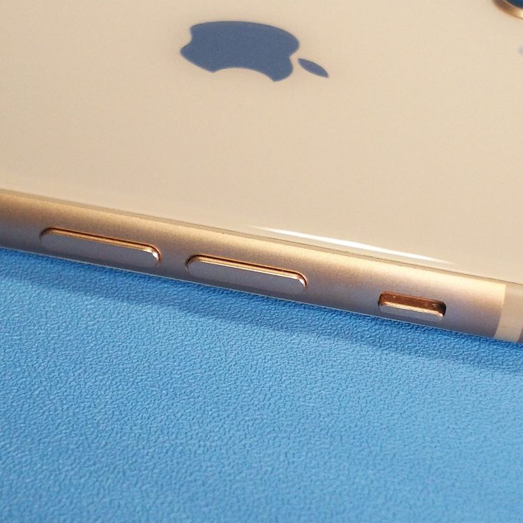 au iPhone8 64GB �������  791