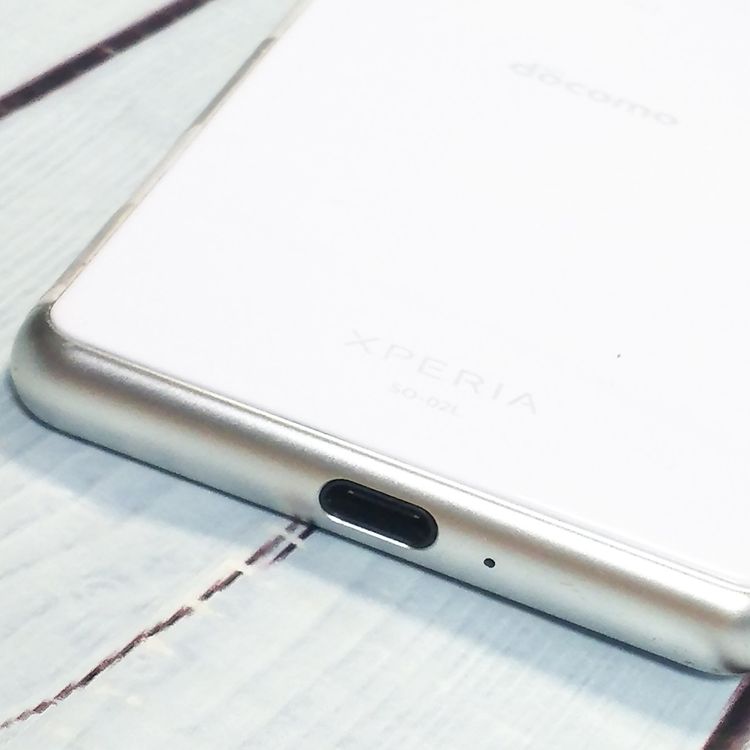 docomo Xperia Ace SO-02L �ۥ磻��  902