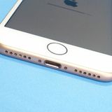 au iPhone8 64GB �������  407