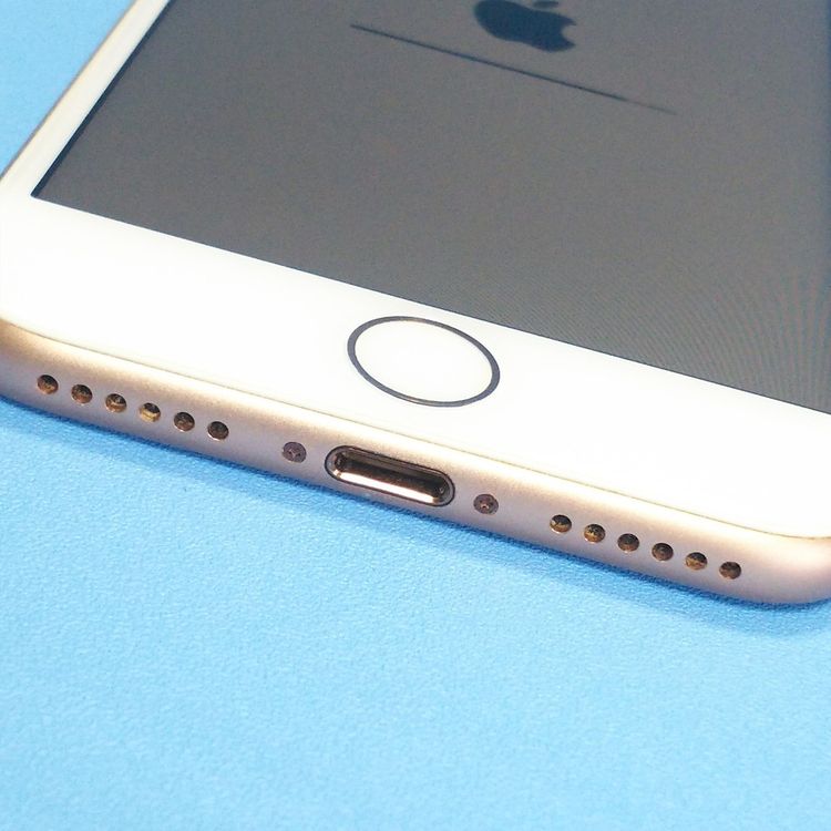 au iPhone8 64GB �������  407