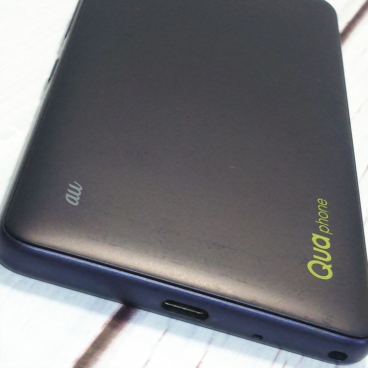 au Qua phone QZ ������ KYV44 ����ǥ���  186