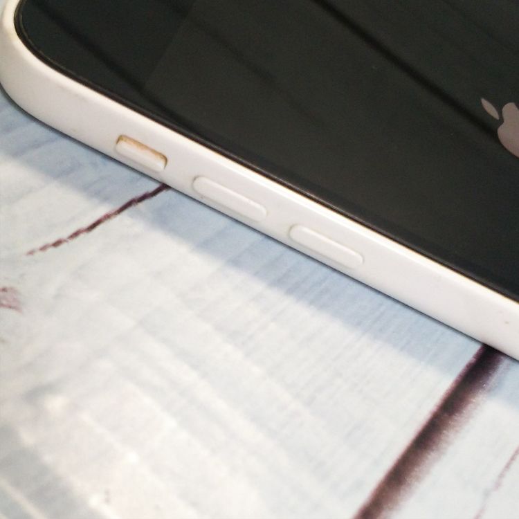 au iPhone5c 16GB �ۥ磻�� 015