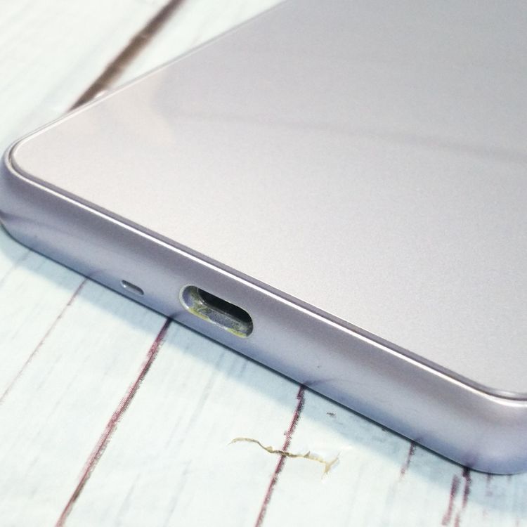 SHARP Softbank ����ץ륹�ޥ�3 509SH �饤��å�����С�  550