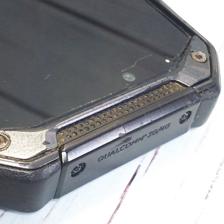 au ������ TORQUE G04 �֥�å� KYV46  706