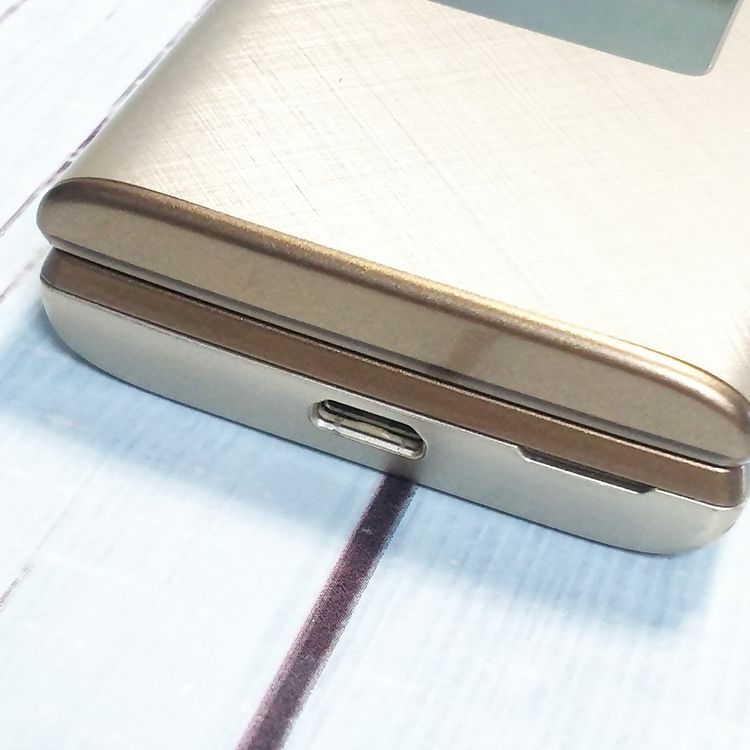 au ������ ���󤿤󥱡����� KYF38 �����ѥ󥴡����  420