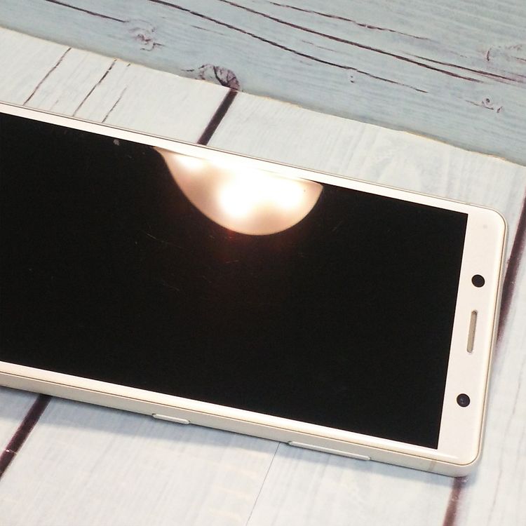 docomo SONY Xperia XZ2 Compact С SO-05K  821