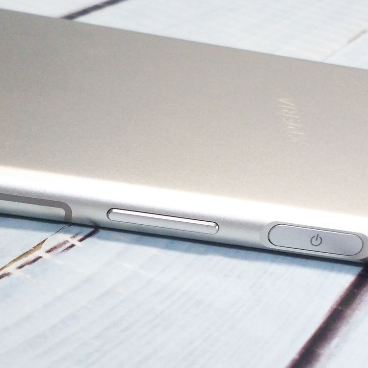 au Xperia XZ1 SOV36 Warm Silver ����С�  340