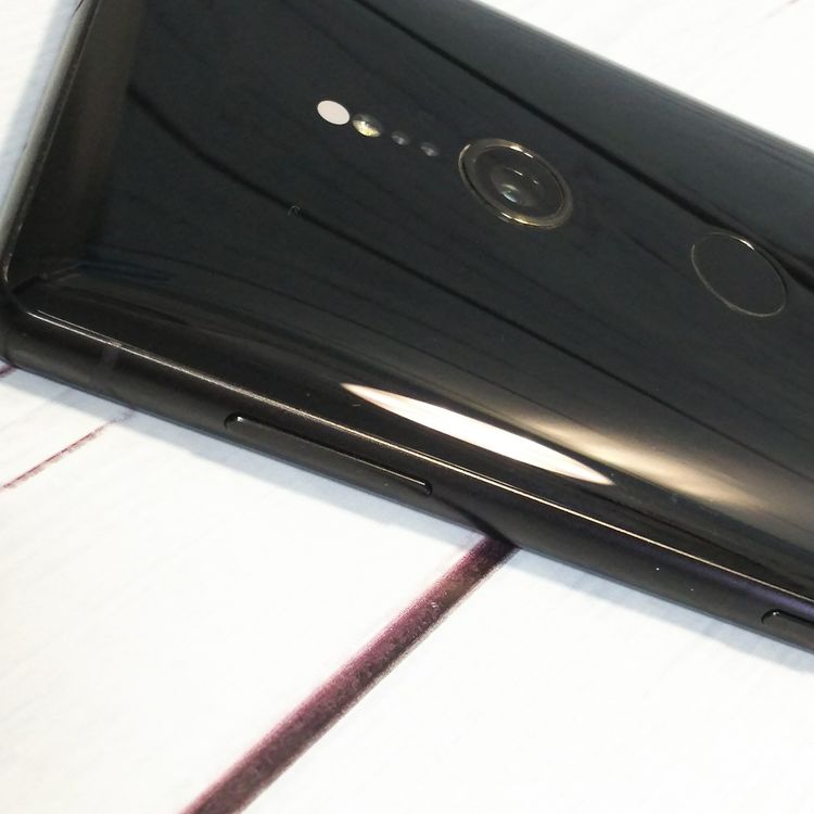 docomo SONY Xperia XZ2 64GB �֥�å� SO-03K  308