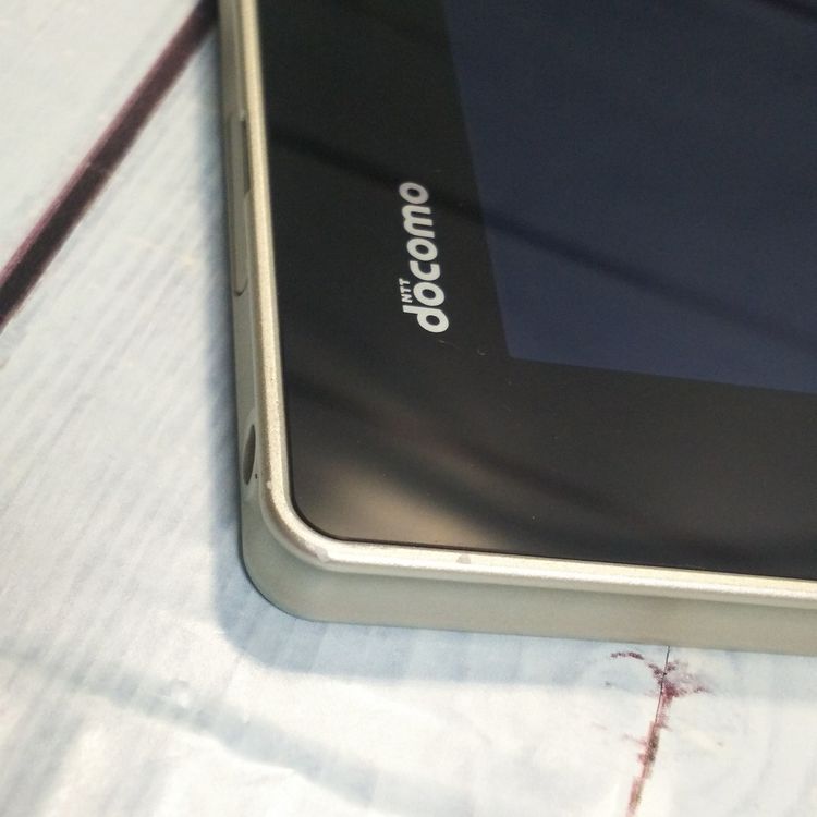 docomo arrows Tab F-02K White �ۥ磻��  851