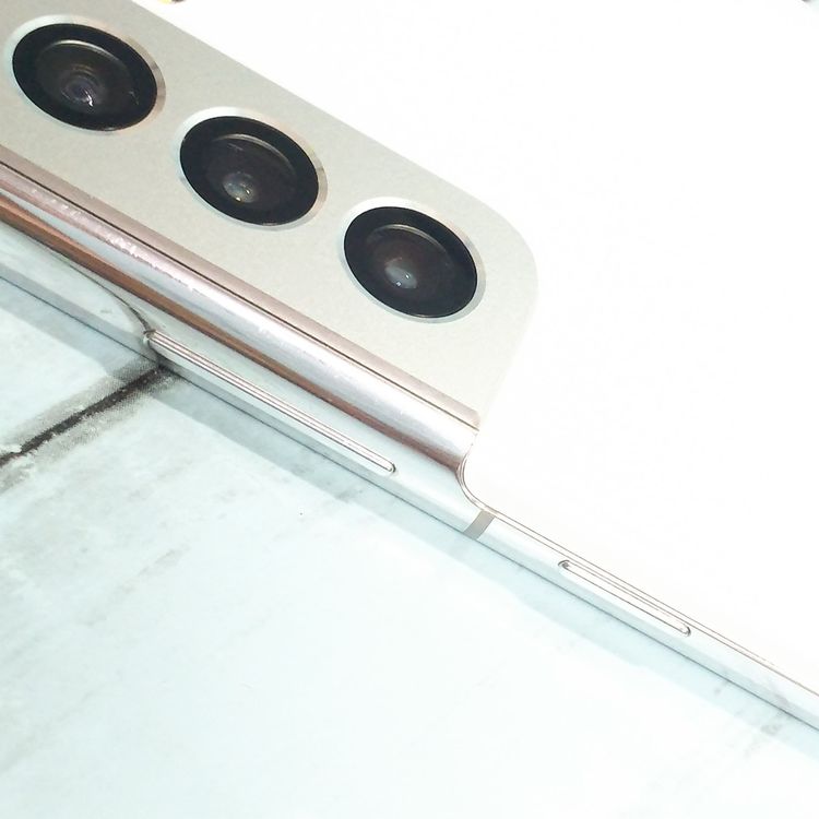 au Galaxy S21 5G SCG09 �ե���ȥ�ۥ磻��  ���� 635