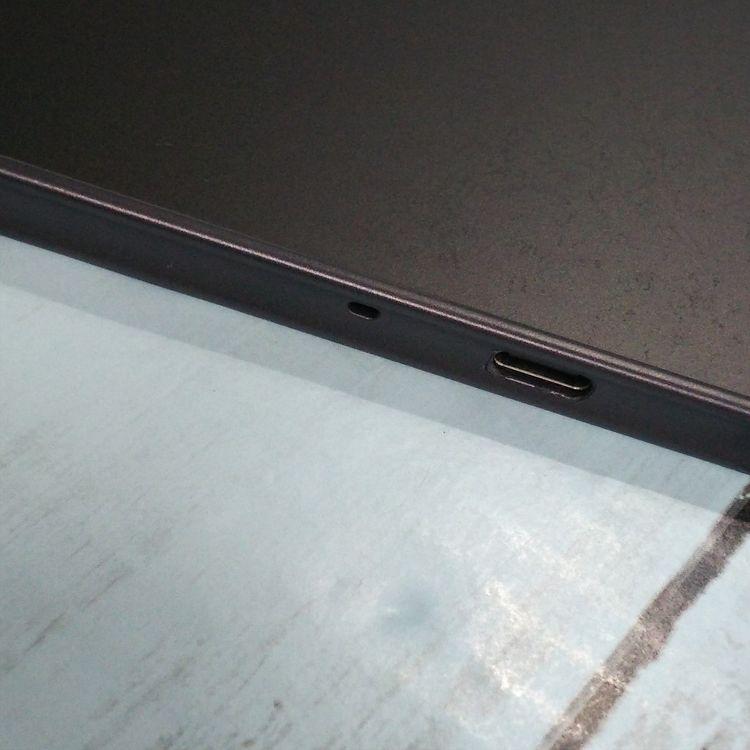 docomo arrows Tab F-02K Black �֥�å�  856