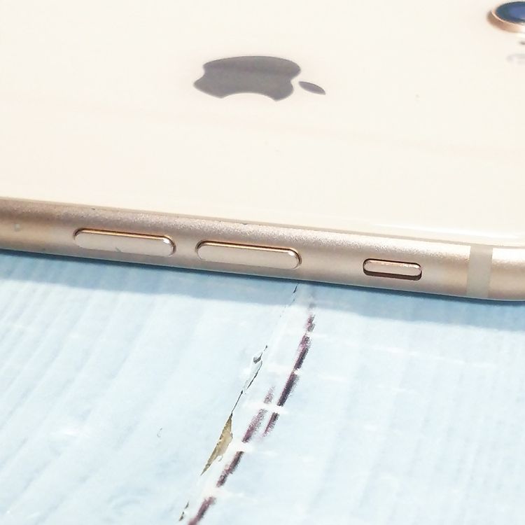 SoftBank iPhone8 64GB �������  083