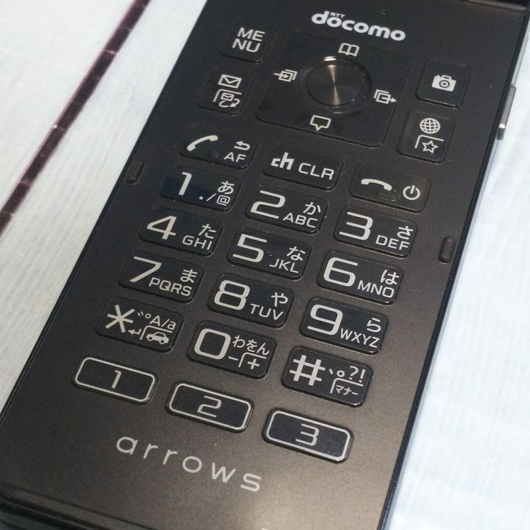 docomo arrows �ٻ��� �������� F-03L �֥�å�  930
