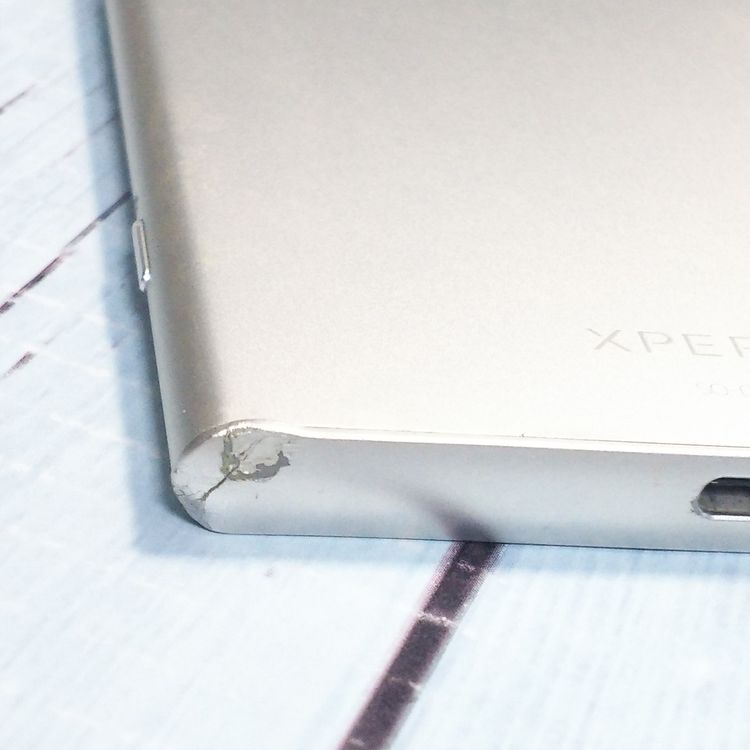 docomo Xperia XZ1 SO-01K Warm Silver  499