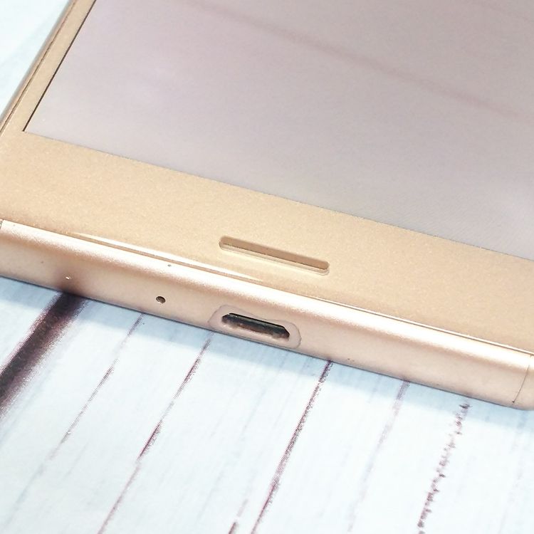 docomo Xperia X Performance SO-04H �������������  721