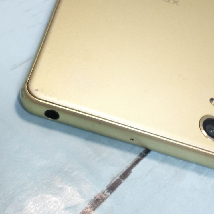 au Xperia X Perfomance SOV33 �饤�ॴ����� GOLD  362