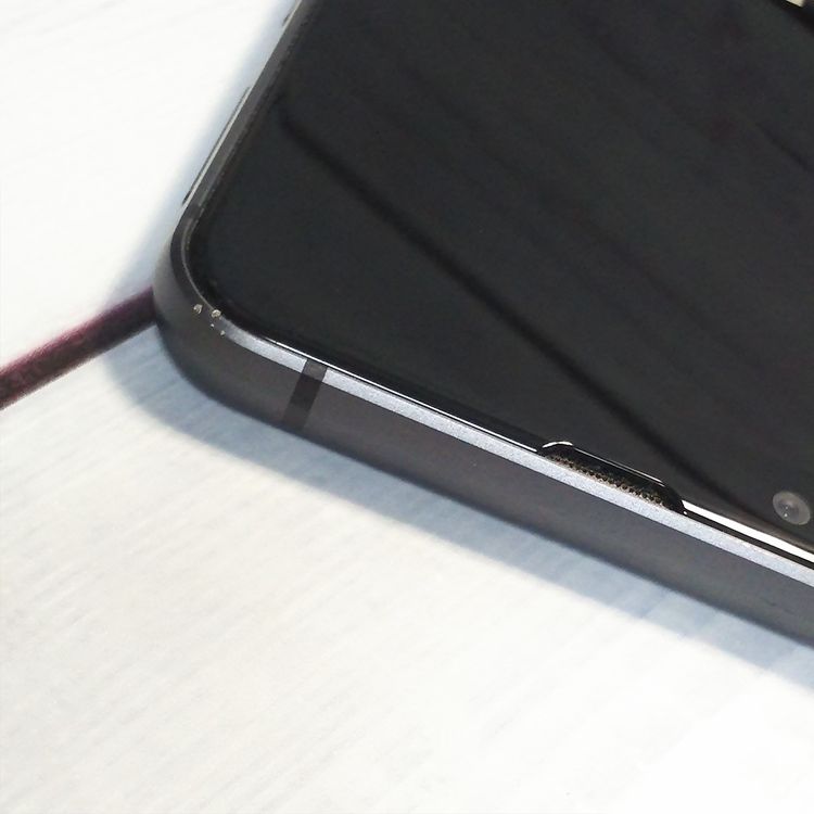 au AQUOS sense3 SHV45 �֥�å�  842