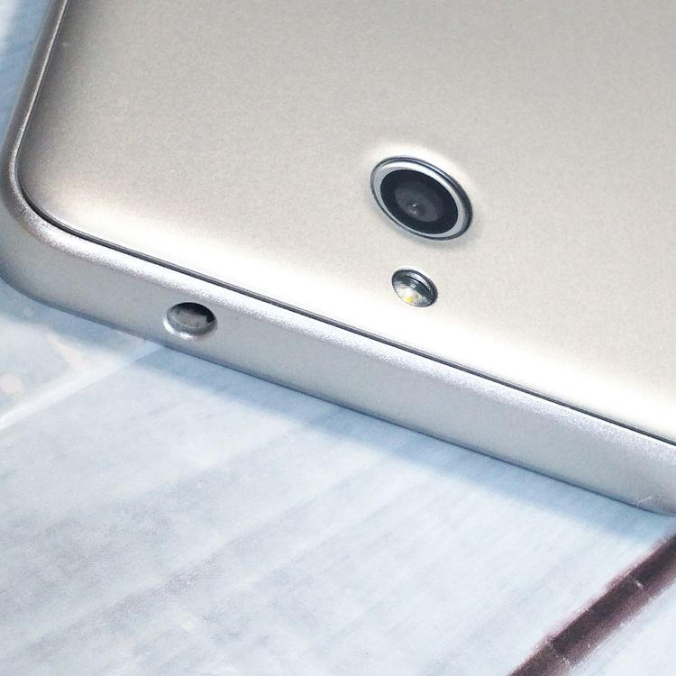 Y!mobile ������ ���󤿤󥹥ޥ� 705KC ����С�  907